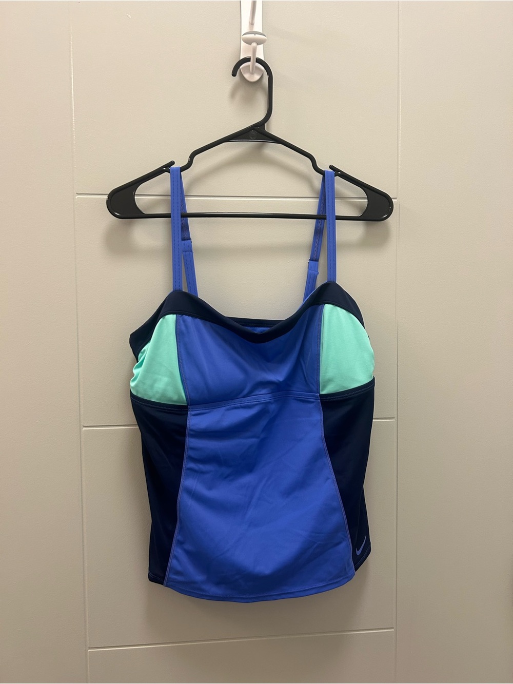 Nike Tankini Top XL Blue Colorblock Padded Swim Tank Adjustable Straps Vacation